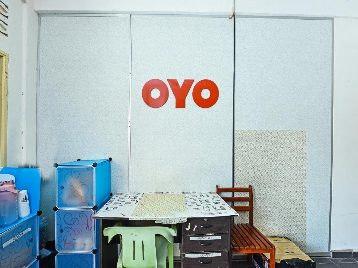 Oyo 90315 Chalet Pantai Rantau Panjang クアラ・ロンピン エクステリア 写真