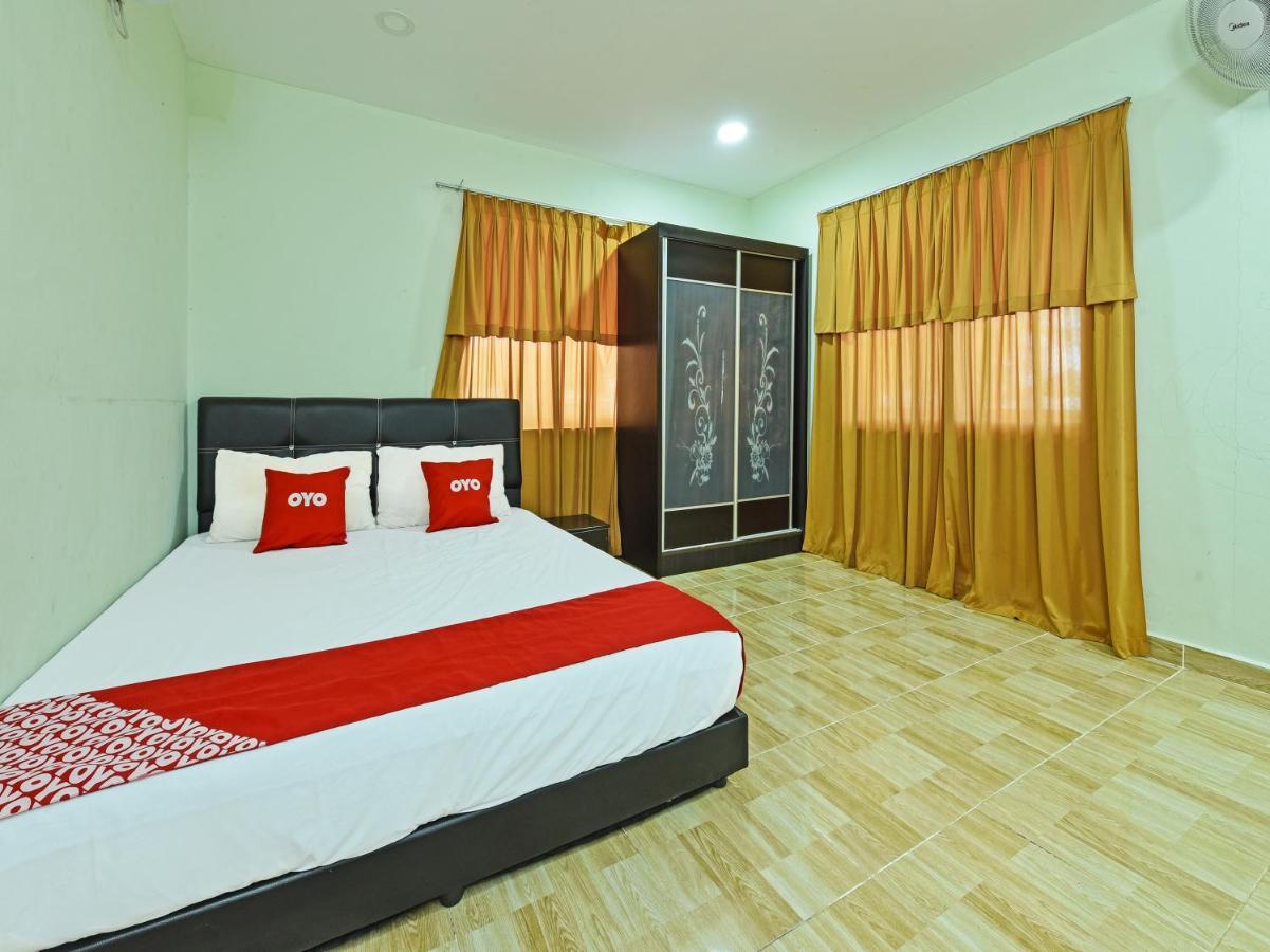 Oyo 90315 Chalet Pantai Rantau Panjang クアラ・ロンピン エクステリア 写真